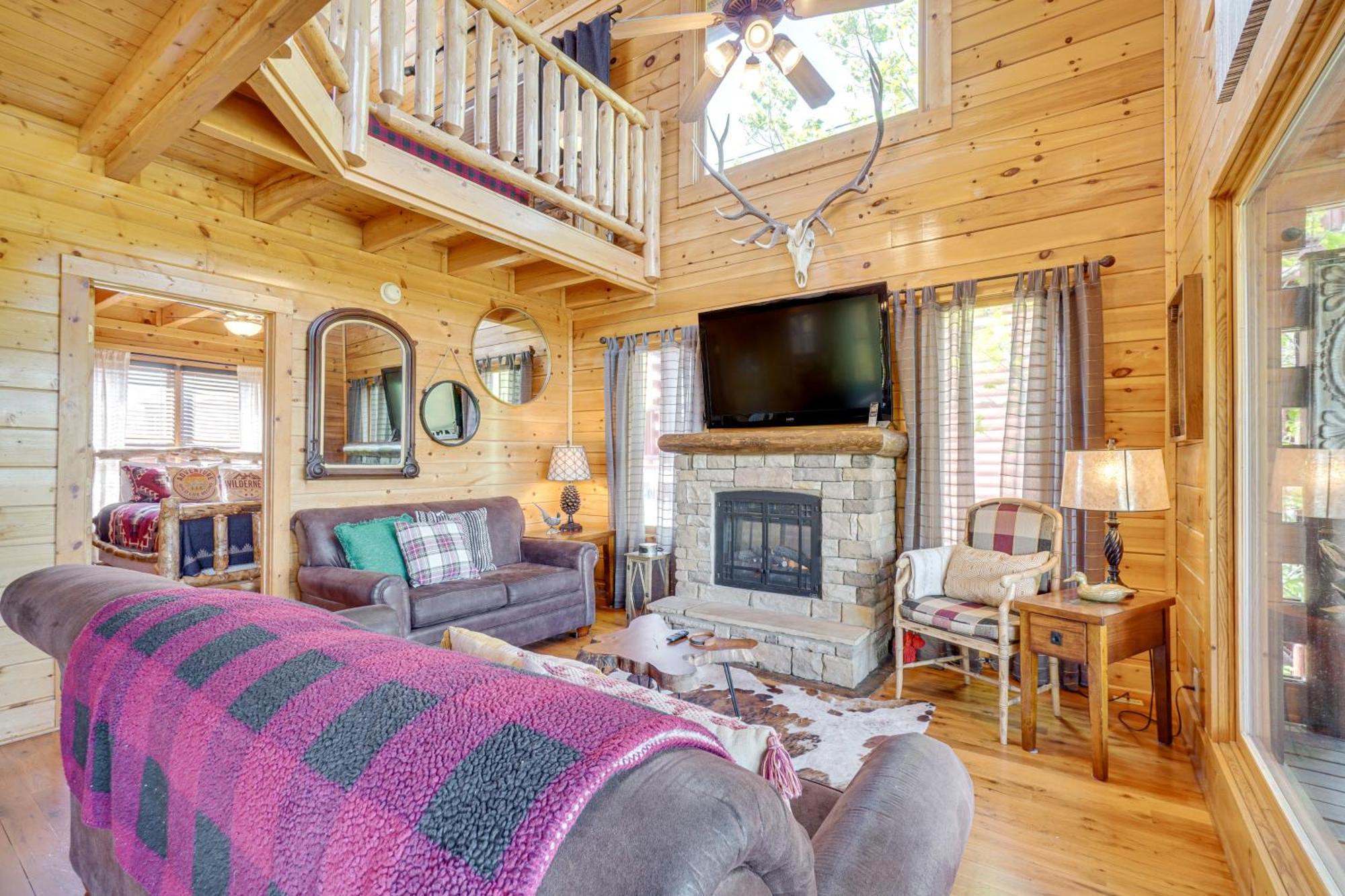 Mountain Dreams Cabin Hot Tub, Sauna And Views! Sevierville Exterior photo